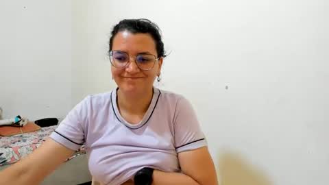 Snapshot of marilyn_garcia chatting on June 2026 03:25:02 PM MARILYN SEXY online show from June 2026 03:25:02 PM