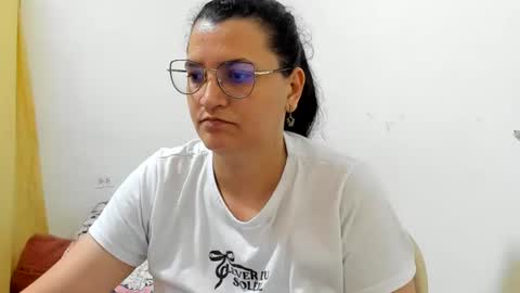 Snapshot of marilyn_garcia chatting on June 2026 11:14:01 PM MARILYN SEXY online show from June 2026 11:14:01 PM