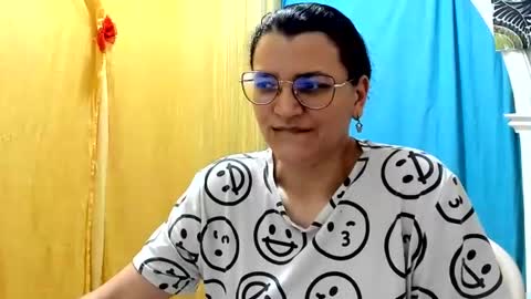 Snapshot of marilyn_garcia chatting on August 2026 11:03:01 PM MARILYN SEXY online show from August 2026 11:03:01 PM