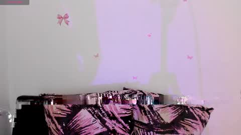 Snapshot of marilyndupont chatting on April 2026 03:59:01 AM Marilyn online show from April 2026 03:59:01 AM