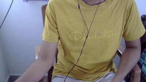 Snapshot of marinavine chatting on February 2026 06:12:01 AM The SHY UncutBoy online show from February 2026 06:12:01 AM