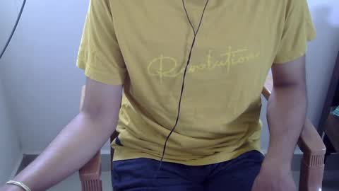 Snapshot of marinavine chatting on March 2026 06:28:01 AM The SHY UncutBoy online show from March 2026 06:28:01 AM