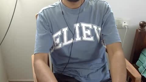 Snapshot of marinavine chatting on April 2026 05:06:01 AM The SHY UncutBoy online show from April 2026 05:06:01 AM