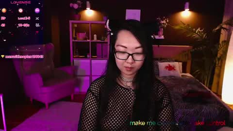 Snapshot of marine_vact chatting on March 2025 08:37:02 PM Marine  online show from March 2025 08:37:02 PM