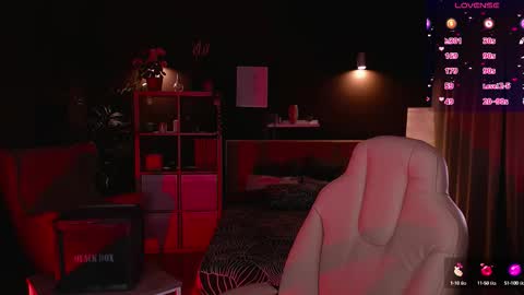 Snapshot of marine_vact chatting on October 2025 02:07:01 PM Marine  online show from October 2025 02:07:01 PM