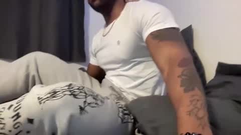 Z online show from January 2025 12:33:01 AM