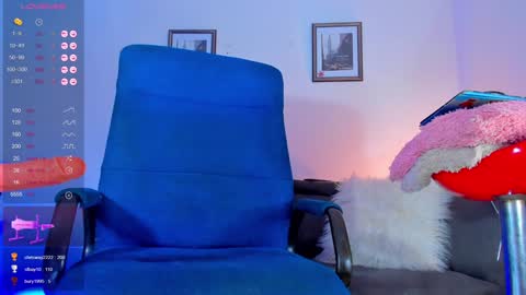 Snapshot of marinelaveau chatting on December 2024 07:10:01 AM marinelaveau online show from December 2024 07:10:01 AM