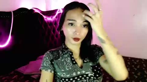 Snapshot of marishkafoxx chatting on April 2026 03:04:02 AM marishka online show from April 2026 03:04:02 AM