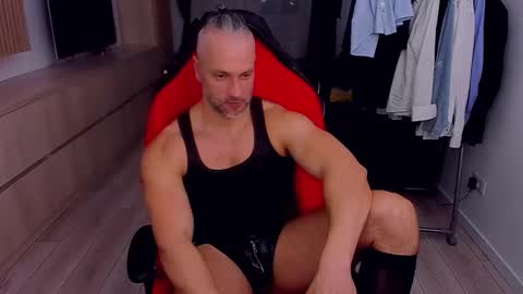 MarisMuscle online show from February 2026 08:18:01 PM