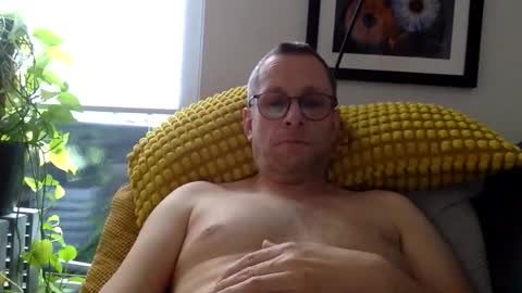 Little Mark online show from November 2025 11:33:02 AM