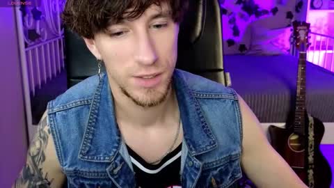 mark_caron online show from November 2025 08:42:02 PM