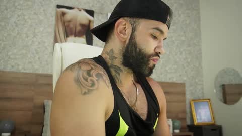 Mark online show from February 2025 10:09:01 PM