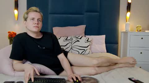 Mark online show from March 2026 06:52:02 AM