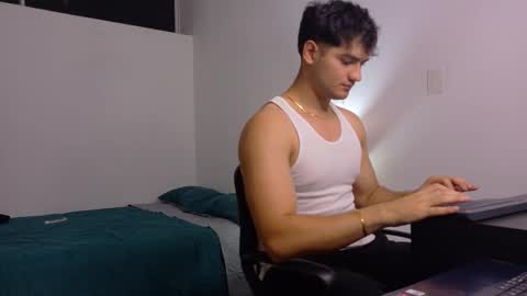 Snapshot of mark_miller7 chatting on March 2026 04:48:01 AM Antonio banderas online show from March 2026 04:48:01 AM