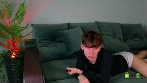 Snapshot of mark_safr chatting on May 2026 11:05:02 AM Mark online show from May 2026 11:05:02 AM