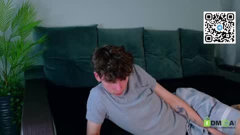 Snapshot of mark_safr chatting on May 2026 09:59:01 AM Mark online show from May 2026 09:59:01 AM