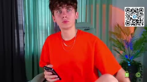 Snapshot of mark_safr chatting on June 2026 10:24:02 AM Mark online show from June 2026 10:24:02 AM