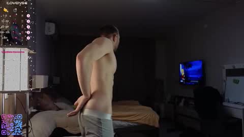 Mark online show from December 2025 09:33:02 PM