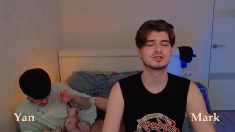 Snapshot of mark_sun chatting on September 2025 07:47:01 PM Mark online show from September 2025 07:47:01 PM