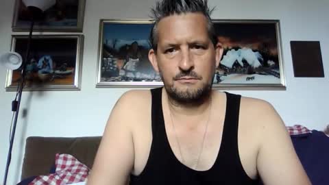 marka1506 online show from November 2025 10:47:02 AM