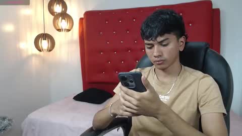 markbowie online show from December 2025 06:15:01 PM