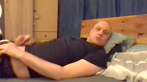 markus_7 online show from March 2026 05:19:02 PM