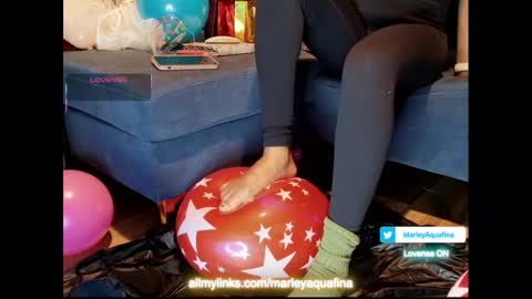 Snapshot of marleymadness9 chatting on September 2025 01:42:02 AM MarleyAquafina online show from September 2025 01:42:02 AM