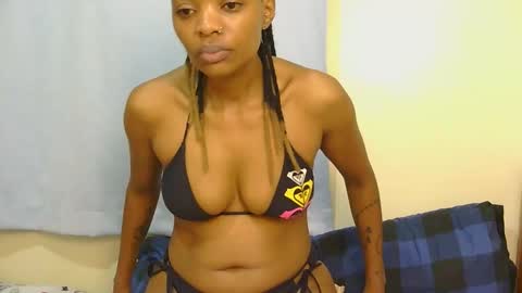 Snapshot of marly_babe chatting on June 2026 10:10:01 PM Marly online show from June 2026 10:10:01 PM