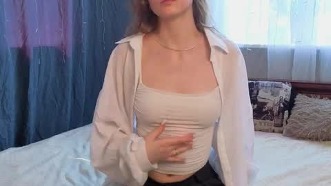 Snapshot of marquitamergel chatting on June 2026 10:20:01 AM Andriella online show from June 2026 10:20:01 AM
