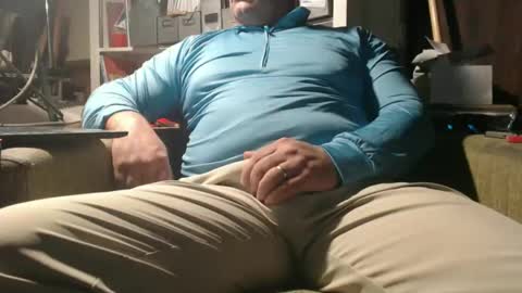 Snapshot of marrieddad19751975 chatting on February 2025 09:43:02 AM only fans marrieddad19751975 online show from February 2025 09:43:02 AM