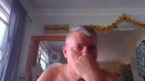 Snapshot of marriedguyold chatting on May 2026 04:26:01 PM marriedguyold online show from May 2026 04:26:01 PM