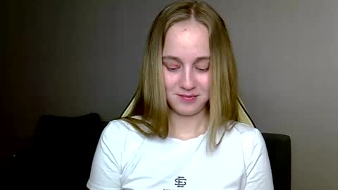 marryvi online show from March 2026 04:36:01 PM