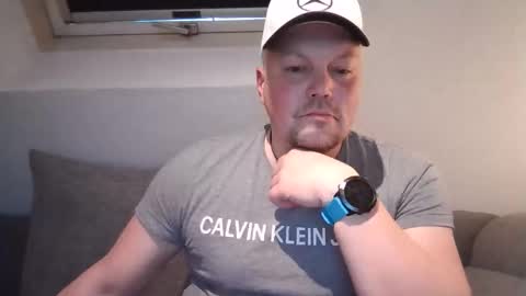 mars0481 online show from December 2025 01:05:02 PM