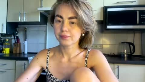 Marta online show from July 2026 01:13:02 PM