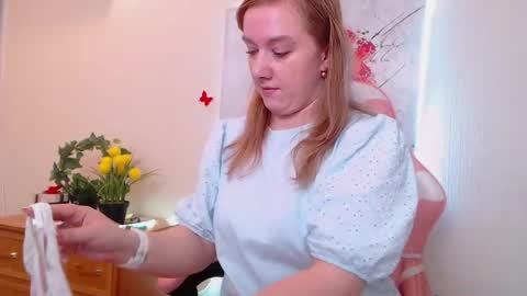 Snapshot of marthasimons chatting on June 2026 05:10:01 AM Martha online show from June 2026 05:10:01 AM