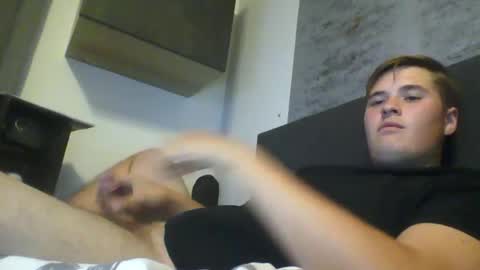 martin190802 online show from October 2025 09:48:01 PM