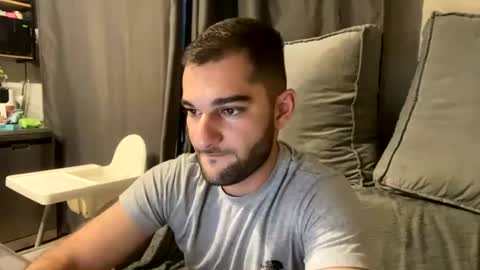 Snapshot of martin_gray_ chatting on June 2026 04:50:02 PM Martin online show from June 2026 04:50:02 PM