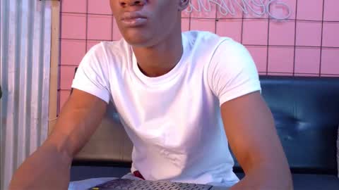 Martin online show from November 2025 01:16:02 AM