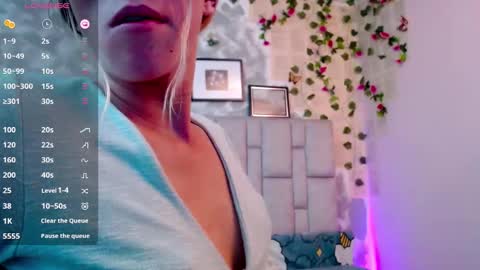 Martina online show from December 2024 10:51:02 PM