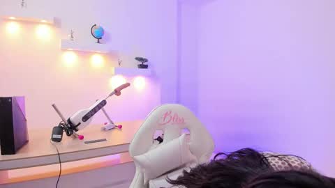   MARTINA   online show from October 2025 12:50:01 PM