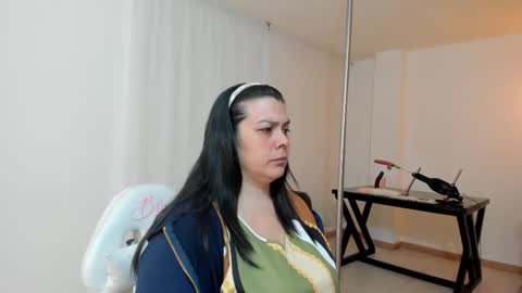   MARTINA   online show from January 2026 11:57:02 AM