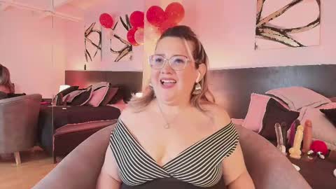 Martina Caicedo online show from February 2025 12:54:01 PM