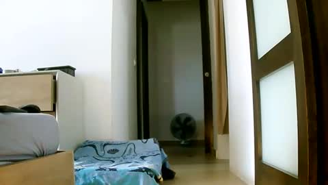 Play with me I obey I promise  online show from October 2025 11:41:02 AM