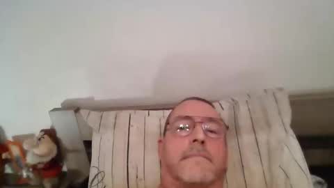 Snapshot of martinb62 chatting on October 2025 09:54:02 PM Hotguy61 online show from October 2025 09:54:02 PM