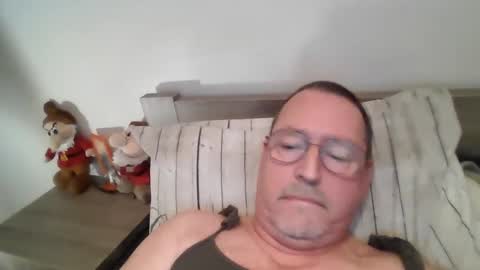 Snapshot of martinb62 chatting on October 2025 07:56:02 PM Hotguy61 online show from October 2025 07:56:02 PM