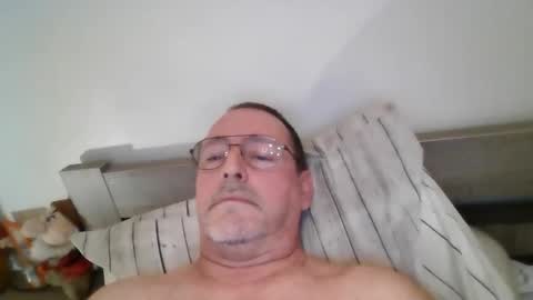 Snapshot of martinb62 chatting on October 2025 09:34:01 PM Hotguy61 online show from October 2025 09:34:01 PM