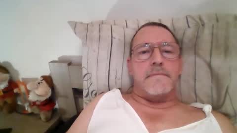 Snapshot of martinb62 chatting on October 2025 08:17:02 PM Hotguy61 online show from October 2025 08:17:02 PM