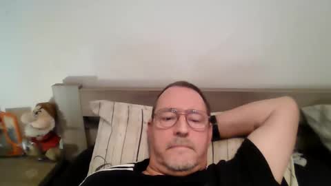Snapshot of martinb62 chatting on October 2025 08:53:02 PM Hotguy61 online show from October 2025 08:53:02 PM