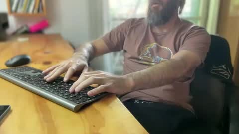 Snapshot of martincito22xl chatting on December 2024 11:15:01 AM Martincito online show from December 2024 11:15:01 AM