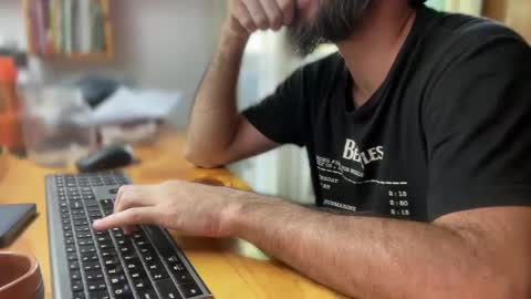 Snapshot of martincito22xl chatting on February 2025 03:05:02 PM Martincito online show from February 2025 03:05:02 PM